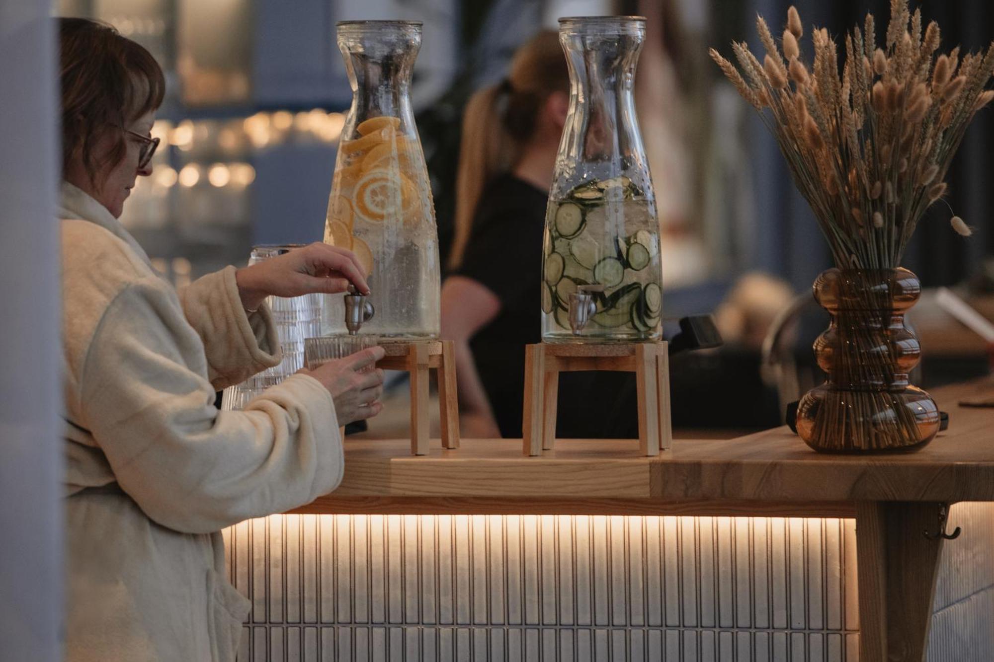 Hernoe Gin Hotell Härnösand 外观 照片